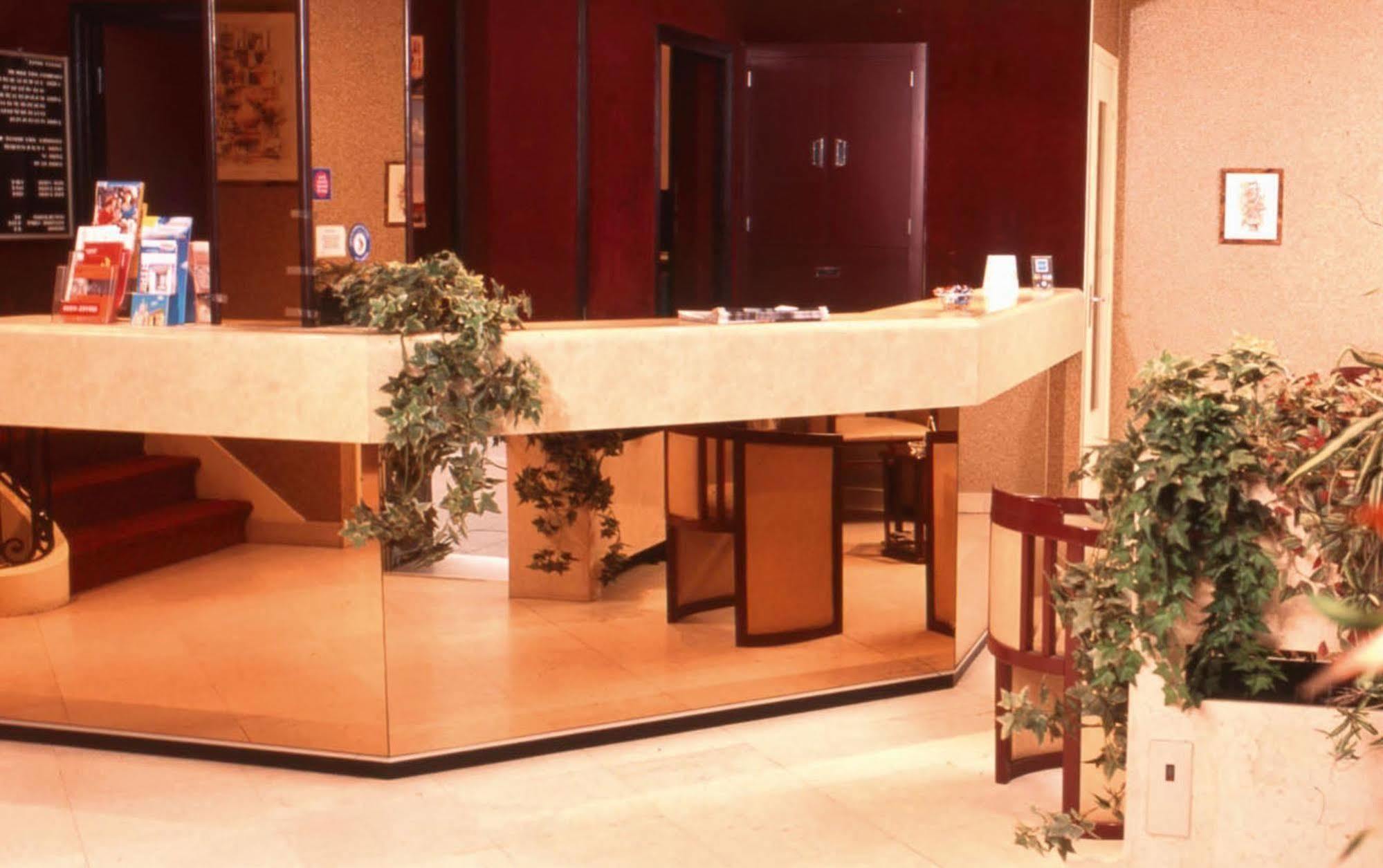 Best Western Select Hotel Boulogne-Billancourt Exterior photo